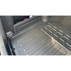 Килимок в багажник для Volkswagen Passat B7 (2010-2014) (Universal) з бортиками 30 мм (Stingray)