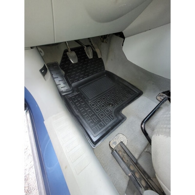 Коврики в салон для Dodge Caliber (2007-2012) (Avto-Gumm)