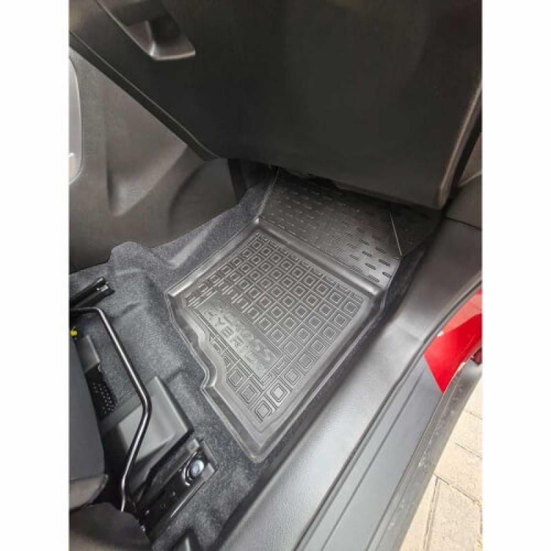 Коврики в салон SUZUKI SX4 III S-CROSS (2021-...) MHEV (Avto-Gumm)