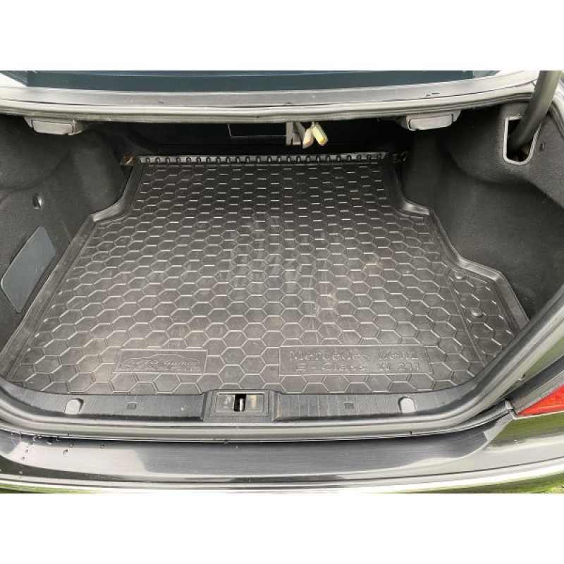 Килимок в багажник для Mercedes E (W211) 2002- Sedan (Avto-Gumm)