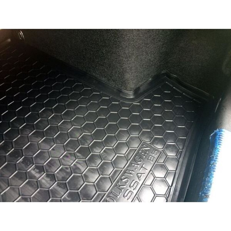 Килимок в багажник для Volkswagen Passat B5 1996- (Sedan) (Avto-Gumm)