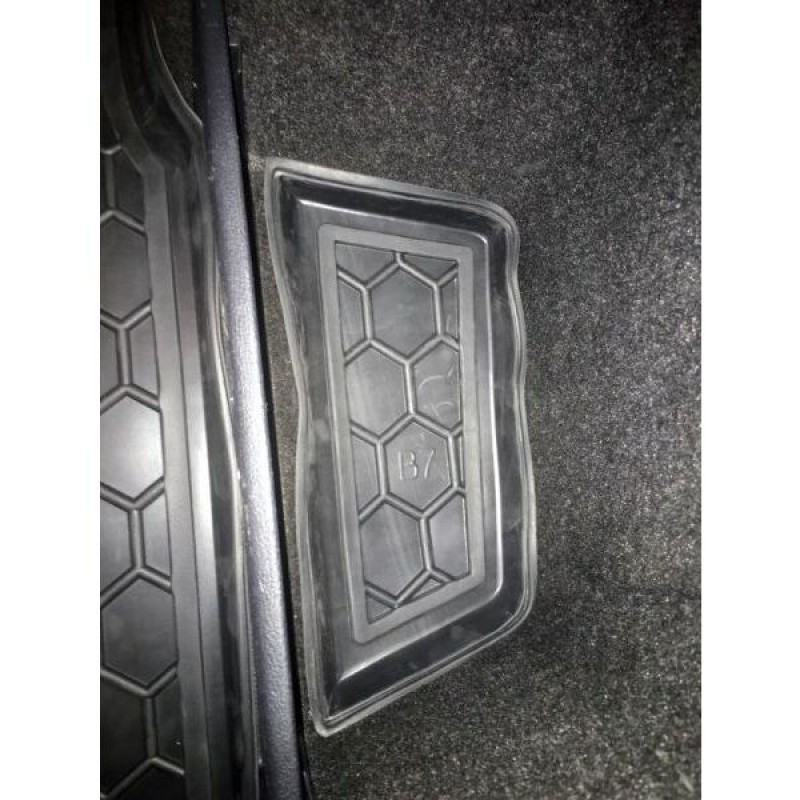 Килимок в багажник для Volkswagen Passat B6/B7 05-/11- (Universal) (Avto-Gumm)