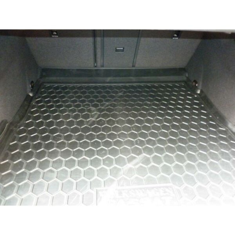 Килимок в багажник для Volkswagen Passat B8 2015- (Sedan) (Avto-Gumm)