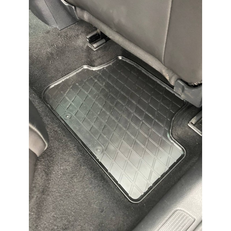 Гумові килимки в салон для Volkswagen e-Golf (2014-2020) комплект з 4 штук (Stingray)