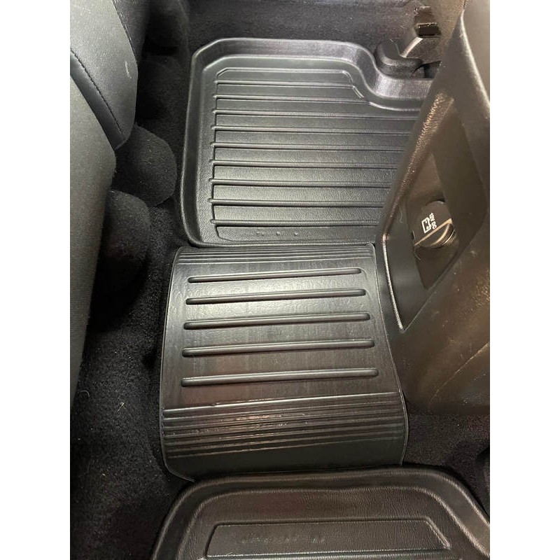 3D килимки для FIAT Freemont (2011-2016)  з бортиками 30 мм (Stingray)