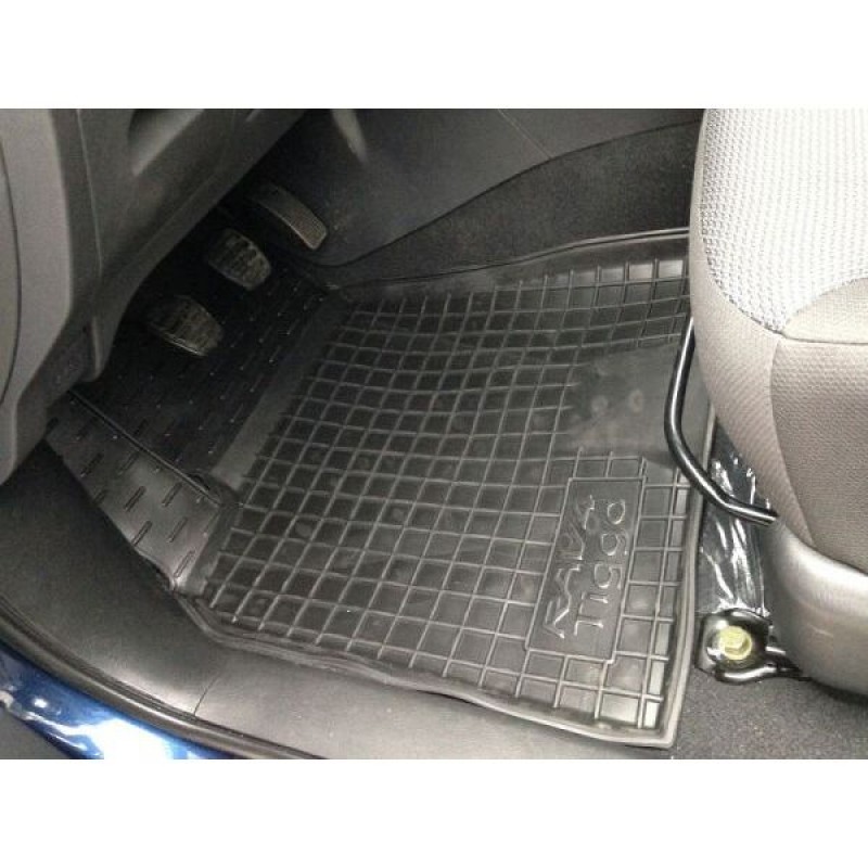 Коврики в салон Chery Tiggo 05-/Toyota RAV4 00- (Avto-Gumm)