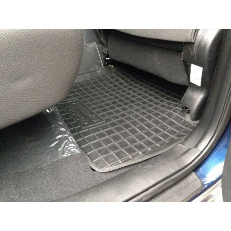 Коврики в салон Chery Tiggo 05-/Toyota RAV4 00- (Avto-Gumm)