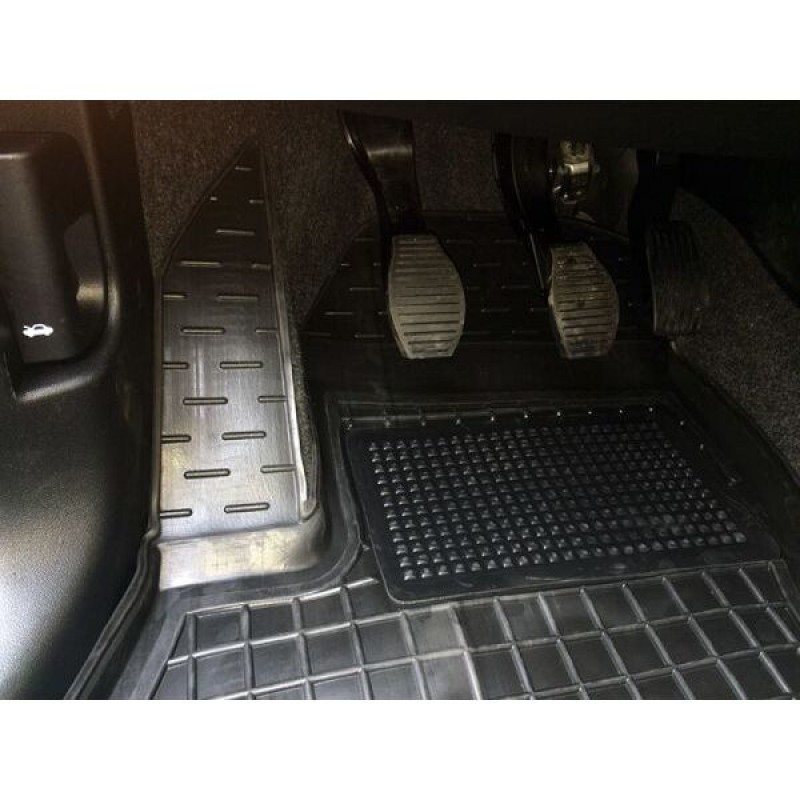 Коврики в салон Fiat Qubo/Fiorino 08-/Citroen Nemo 07-/Peugeot Bipper 08- (Avto-Gumm)