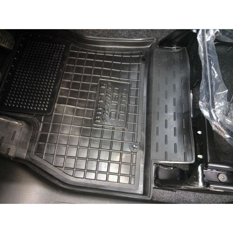 Коврики в салон Fiat Qubo/Fiorino 08-/Citroen Nemo 07-/Peugeot Bipper 08- (Avto-Gumm)