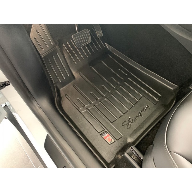 3D килимки для Tesla Model Y (2019-…) (Revised mount) з бортиками 30 мм (Stingray)