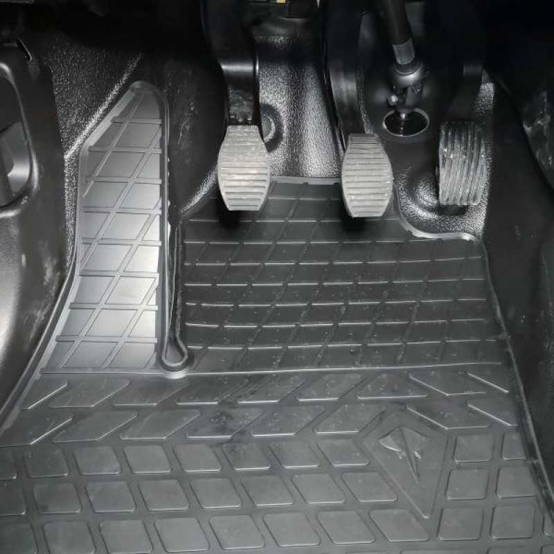 Гумові килимки в салон для Fiat Doblo (2010-...) комплект з 4 штук (Stingray)