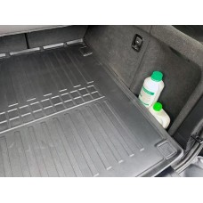 Килимок в багажник для BMW X5 (E70) (2006-2013)  з бортиками 30 мм (Stingray)