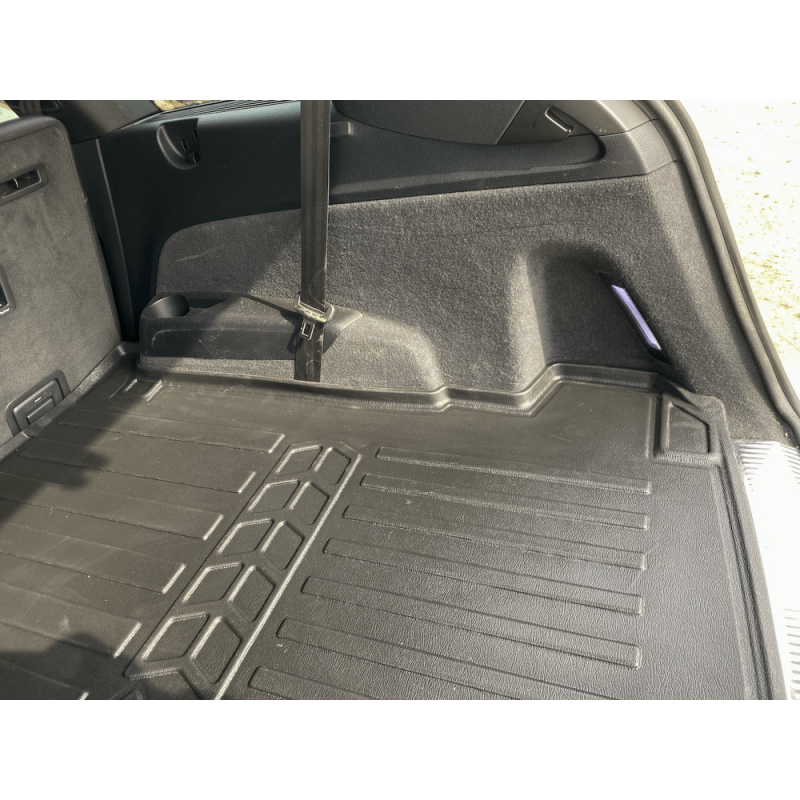 Килимок в багажник для Audi Q7 (4M) (2015-...) з бортиками 30 мм (Stingray)