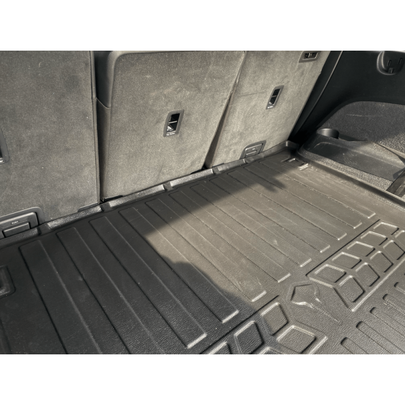 Килимок в багажник для Audi Q7 (4M) (2015-...) з бортиками 30 мм (Stingray)