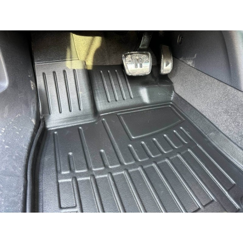 3D килимки для Skoda Enyaq IV (2021-...) з бортиками 30 мм (Stingray)