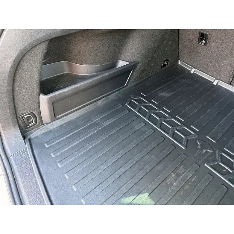 Килимок в багажник для Volkswagen Passat B8 2015- (universal) з бортиками 30 мм (Stingray)