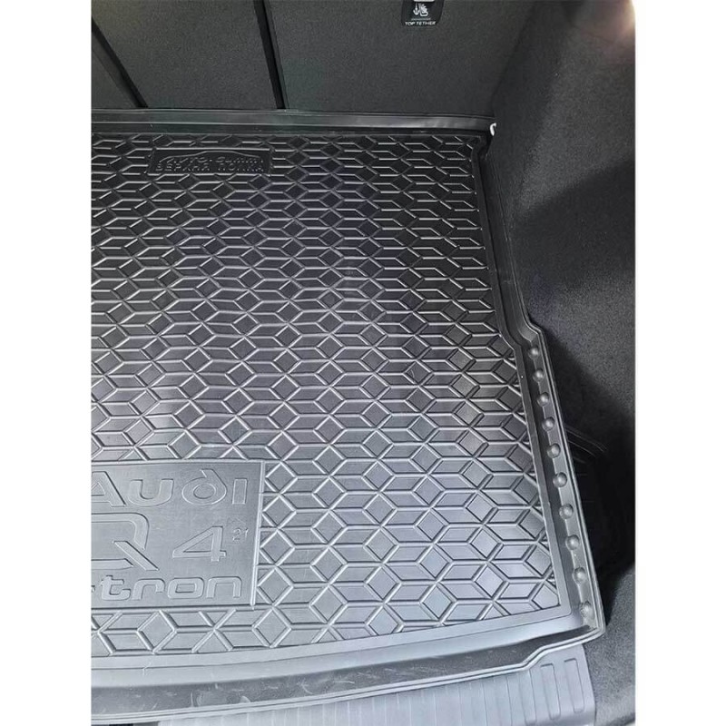 Килимок в багажник для Audi Q4 E-tron (FZ) (2021-...) верхня поличка (Avto-Gumm)