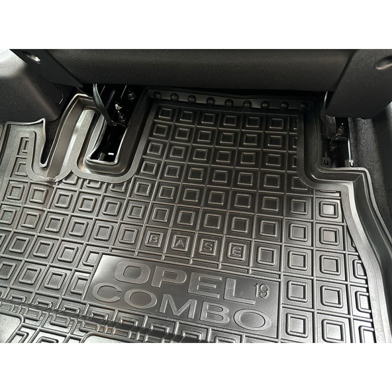 Коврики в салон Opel Combo E (2018-...) без підлокітника (Avto-Gumm)