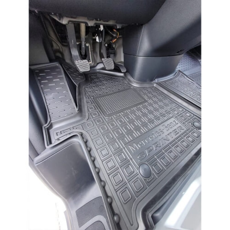 Коврики в салон Mercedes Benz W907 Sprinter III (2018-...) (1plus2) (Avto-Gumm)