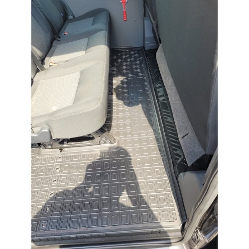Коврики в салон Ford Transit (2014-...) пасс (2-й ряд) (Avto-Gumm)
