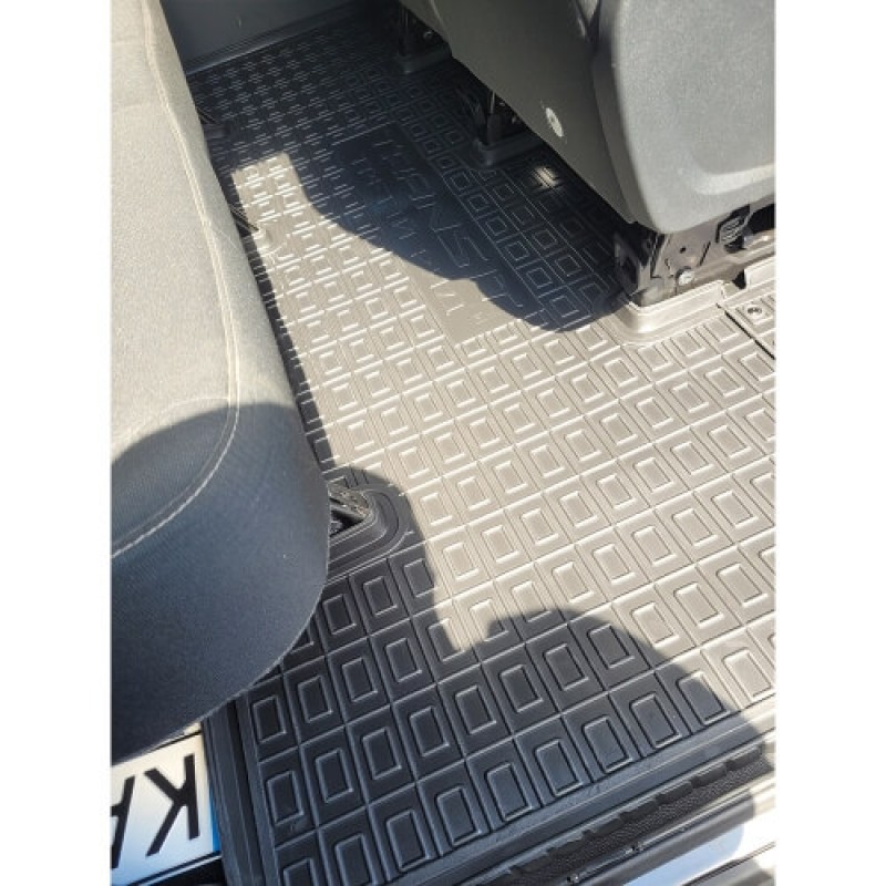 Коврики в салон Ford Transit (2014-...) пасс (3-й ряд) (Avto-Gumm)