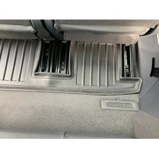 Килимок 3 ряду для Audi Q5 e-tron (2021-...) (7 місць) з бортиками 30 мм (Stingray)