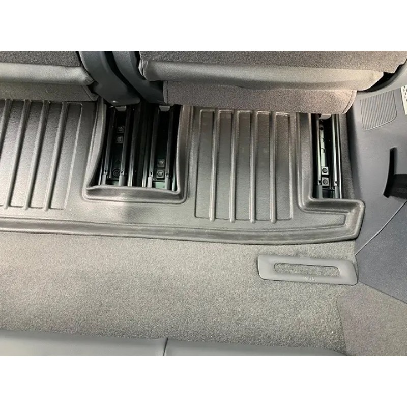 Килимок 3 ряду для Audi Q5 e-tron (2021-...) (7 місць) з бортиками 30 мм (Stingray)