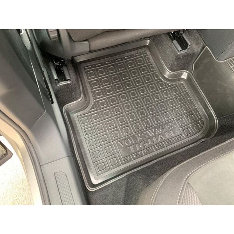 Коврики в салон Volkswagen Tiguan II (2015-...) (Avto-Gumm)