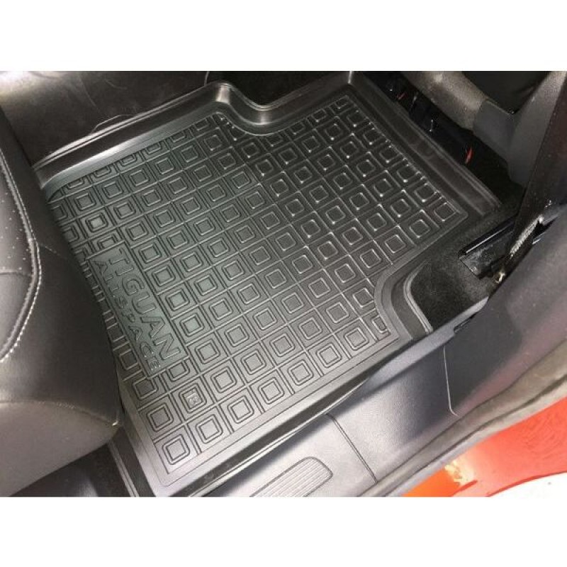 Коврики в салон Volkswagen Tiguan Allspace 2018- (Avto-Gumm)