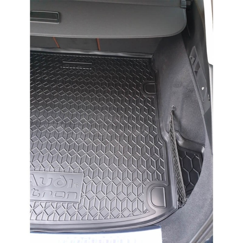Килимок в багажник для Audi E-Tron 2020- (Avto-Gumm)