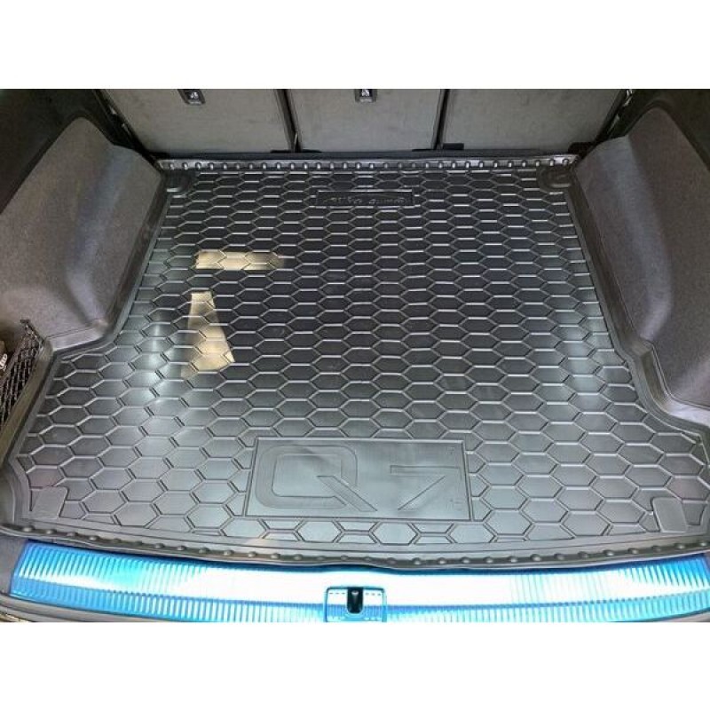 Килимок в багажник для Audi Q7 (4M) (2015-...) (Avto-Gumm)