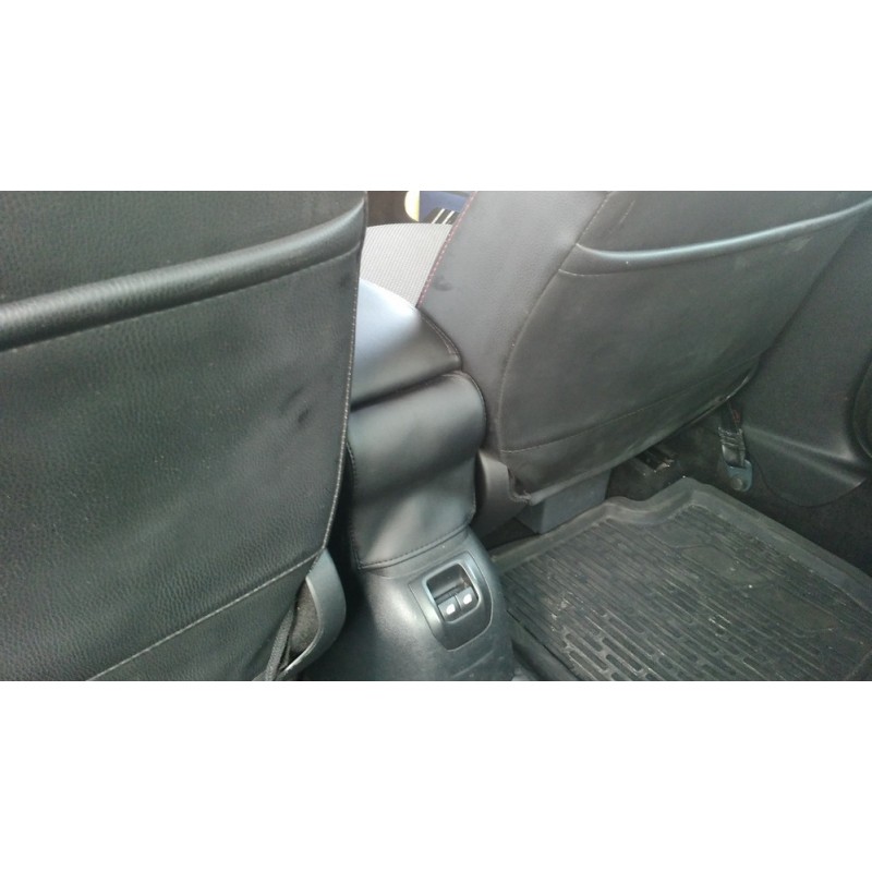 Підлокітник для Peugeot 301 (чорний)