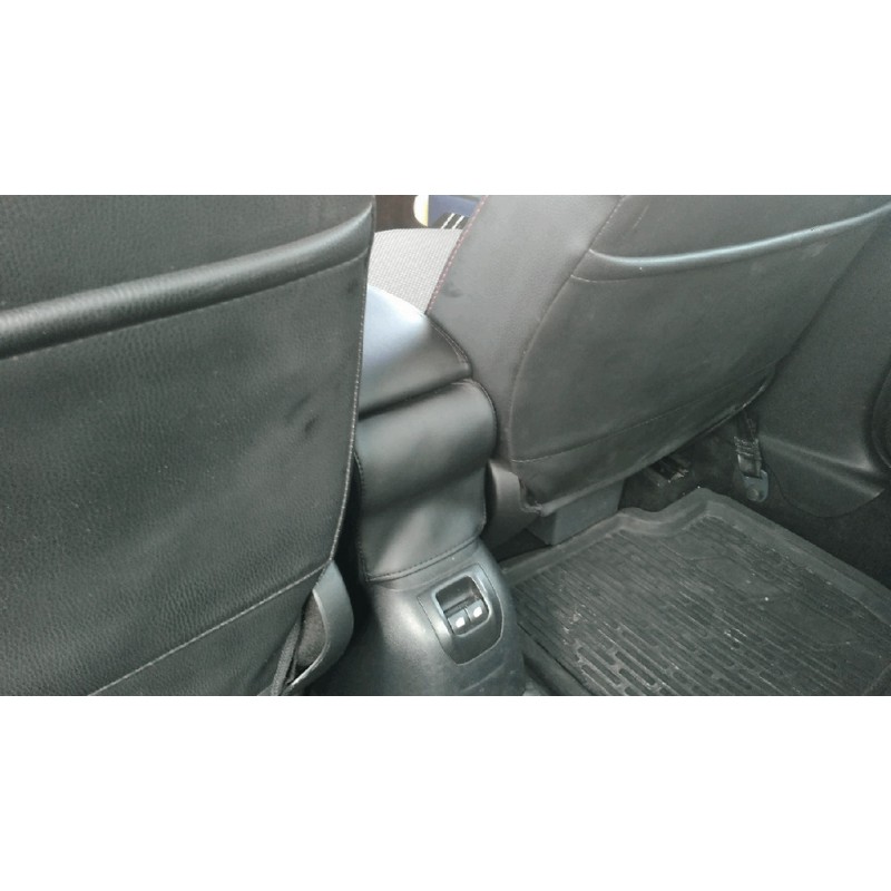 Підлокітник для Peugeot 301 (чорний)