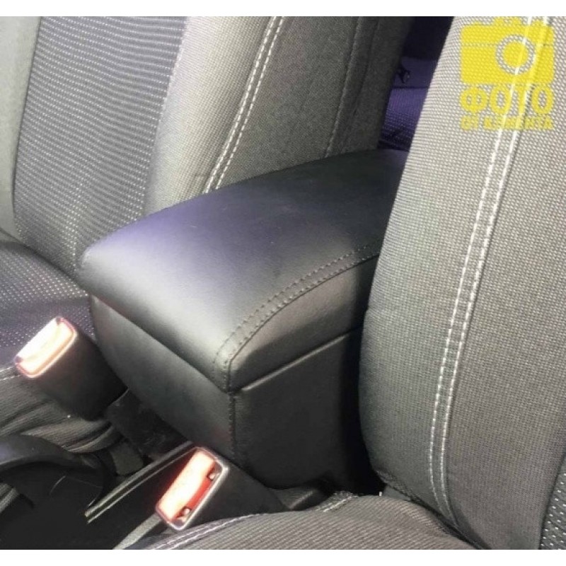 Підлокітник для Nissan Tiida (чорний)