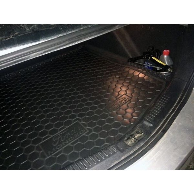 Килимок в багажник для Ford Mondeo IV (2007-2014) Sd/Hb (повнорозмірна запаска) (Avto-Gumm)
